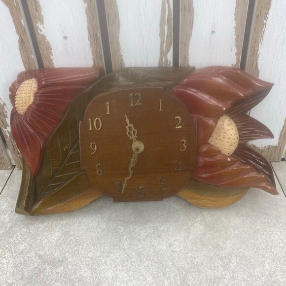 Vintage Retro MCM Carved Wood Wall Clock Floral Pattern Earth Tones battery - Picture 3 of 11